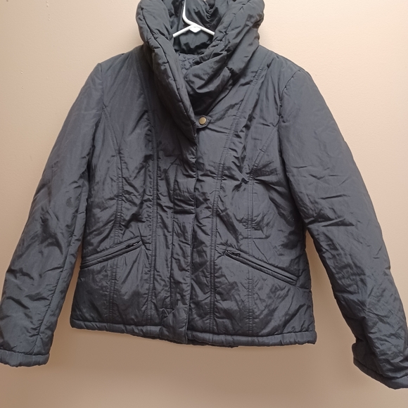 Chadwicks black puffer style jacket - L - Picture 3 of 10